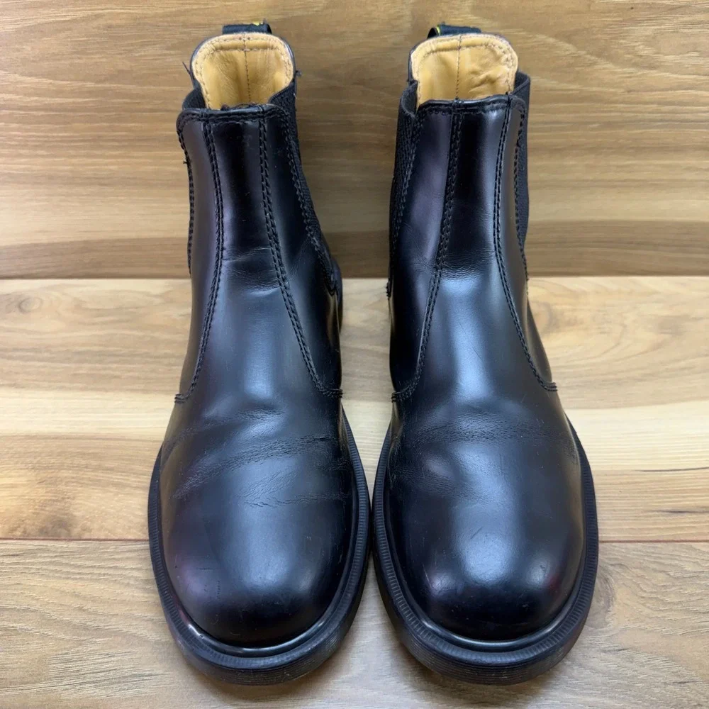 Dr Martens Chelsea Boots Womens 8 Black Leather 2976 Modern Casual Punk Metal